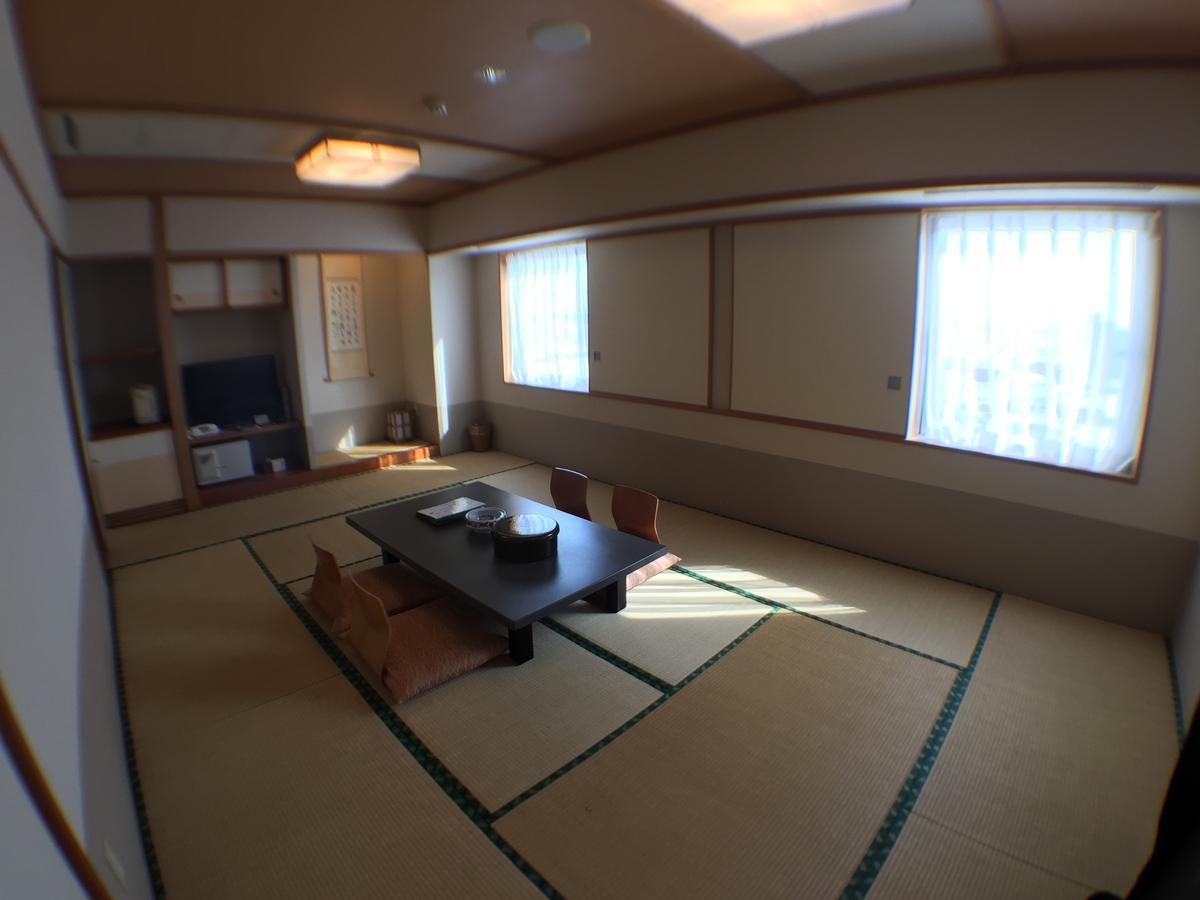 Okhotsk Palace 酒店 3*