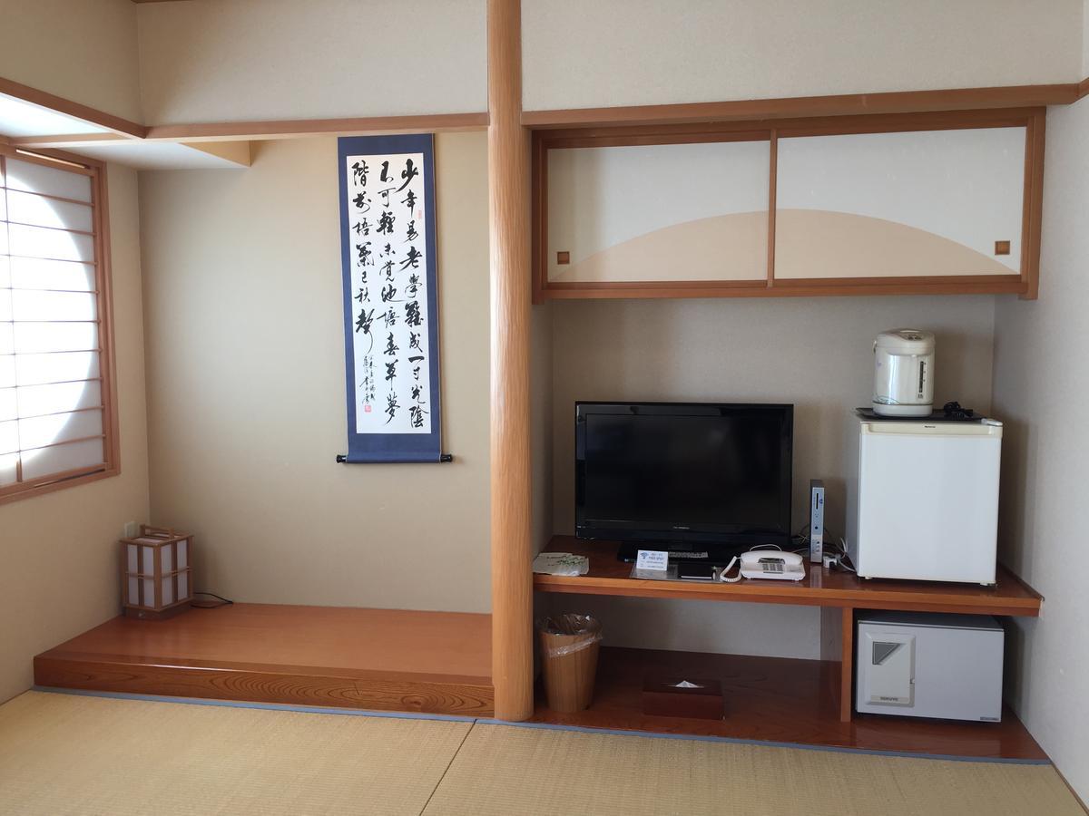 Okhotsk Palace 酒店 3*